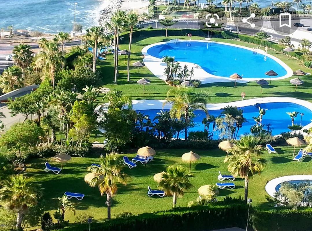 Beach And Pool Holidays At The Grand Coloso Apartment Benalmádena Exterior foto