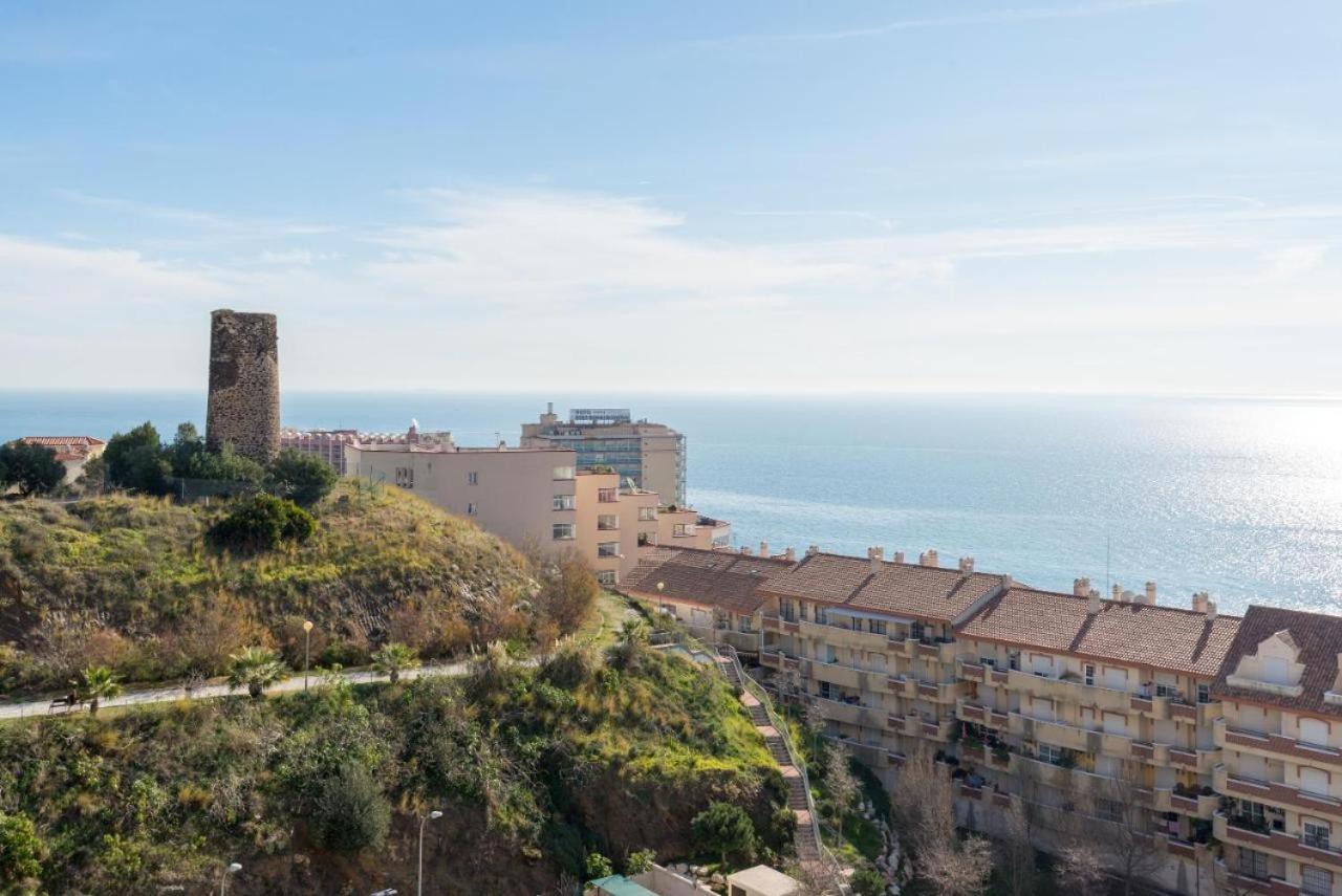 Beach And Pool Holidays At The Grand Coloso Apartment Benalmádena Exterior foto